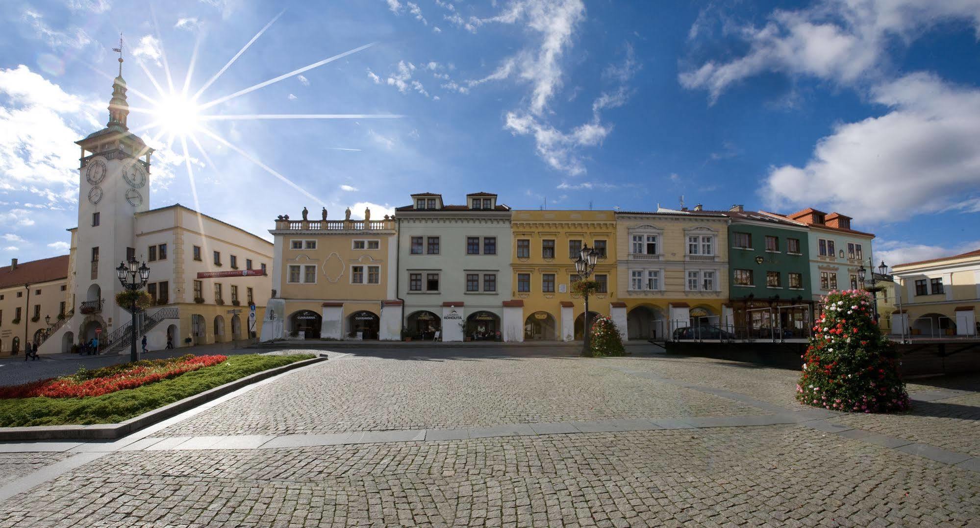 Hotel U Zlateho Kohouta Kroměříž Εξωτερικό φωτογραφία