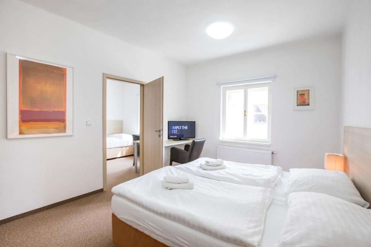 Hotel U Zlateho Kohouta Kroměříž Εξωτερικό φωτογραφία