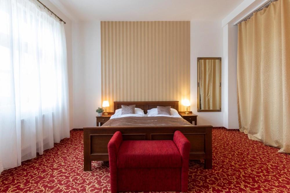 Hotel U Zlateho Kohouta Kroměříž Εξωτερικό φωτογραφία